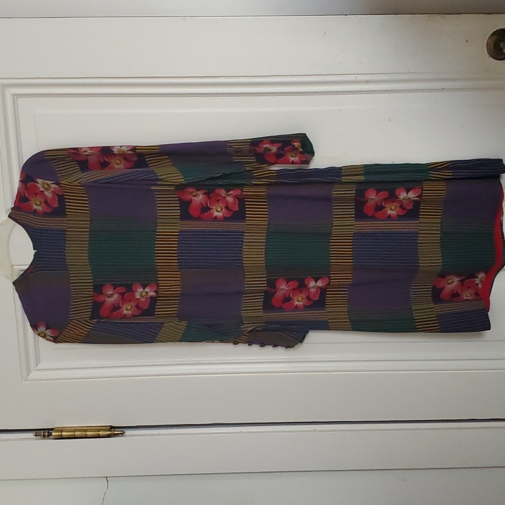 Vintage silk dress with red lining